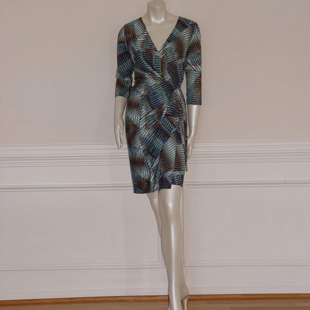 DIANE von FURSTENBERG ERVIN DRESS - size 4